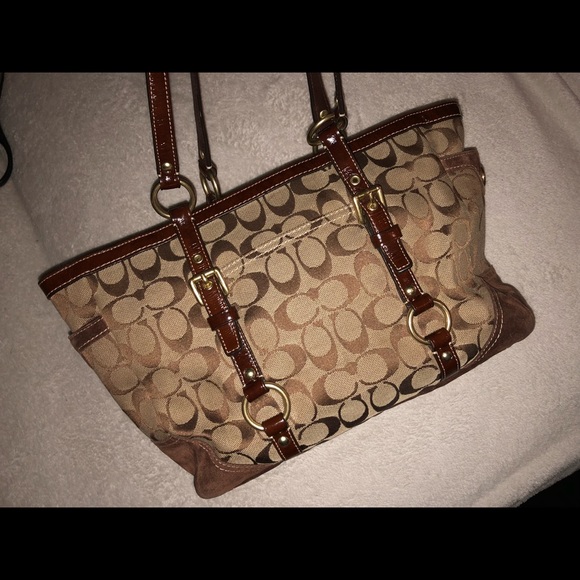 Coach purse!!! Everything must go! - Picture 1 of 4